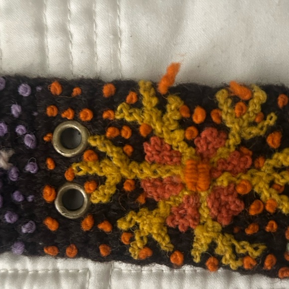 Colorful Snowflake Patterned Belt - Picture 8 of 9